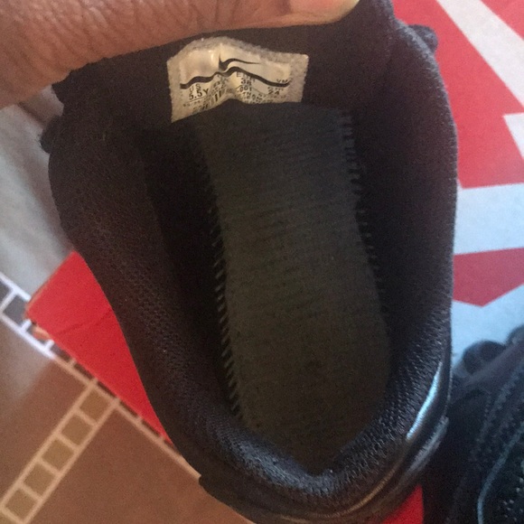 ⛔️SOLD⛔️ Nike Airmax 90s - Picture 3 of 5